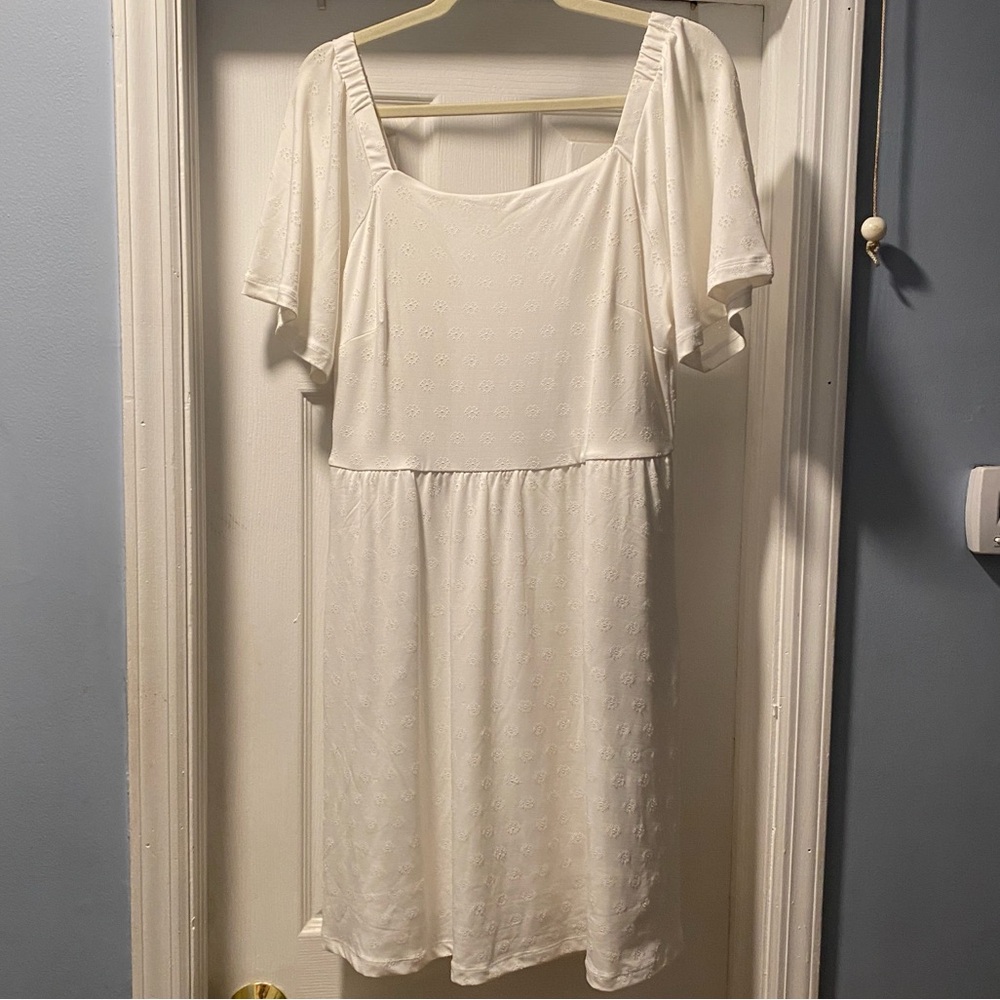 Market & Spruce Dion Smocked Back Eyelet Dress With Pockets - Picture 4 of 5